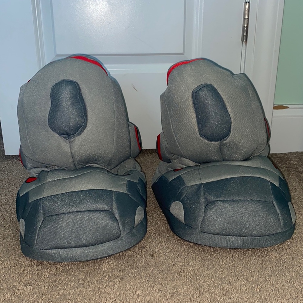 COPY - Robot Slippers (for everyone)